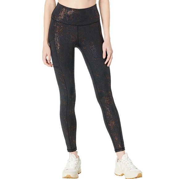 Lilly Pulitzer Pants - NWT Lilly Pulitzer Weekender High-Rise Leggings Time To Tiki Metallic Gold